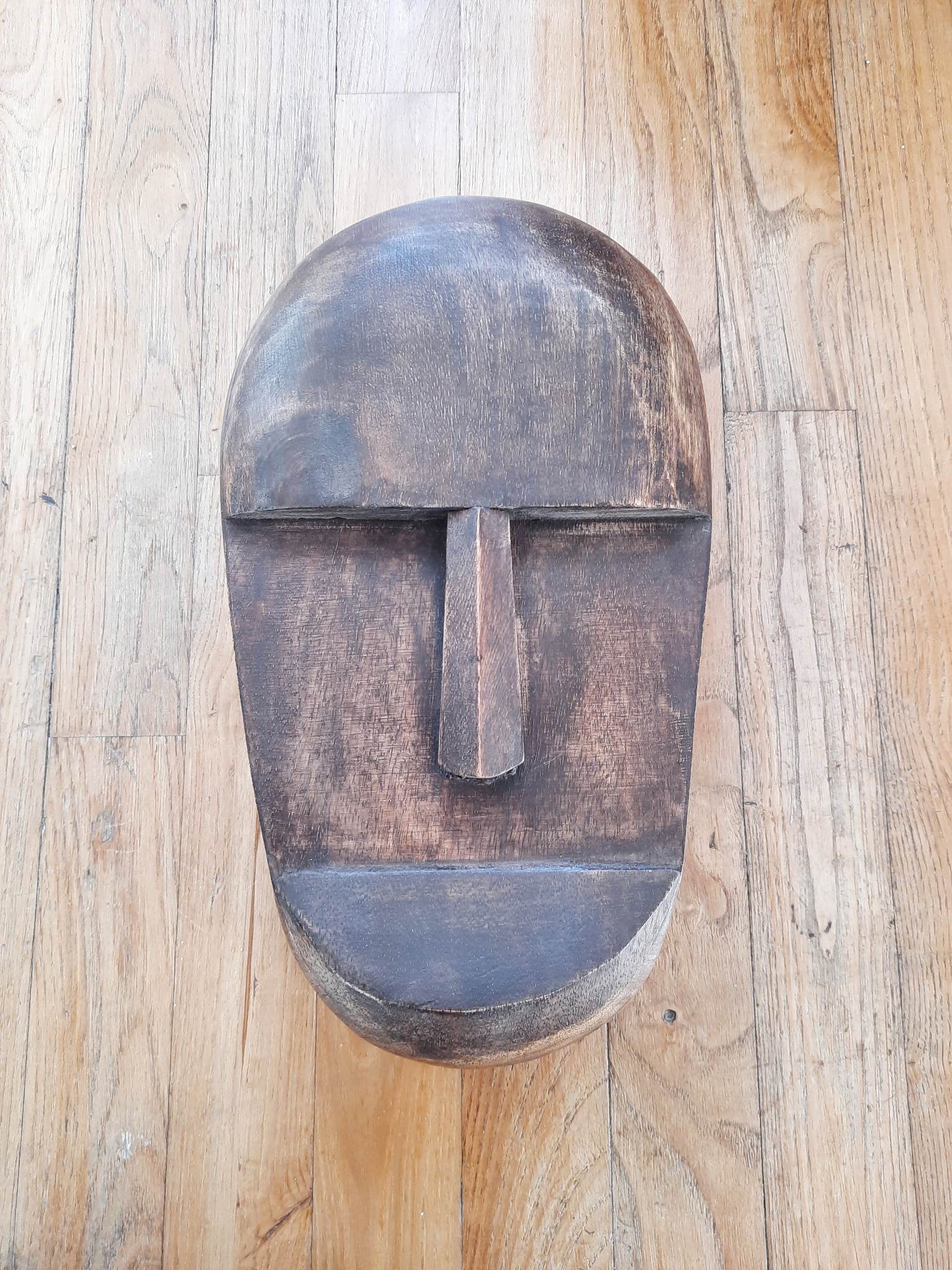 Ethnic mask made of mango wood Madam Stoltz
