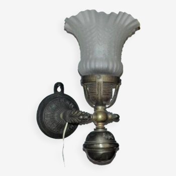 Lampe oscillante de bateau en laiton