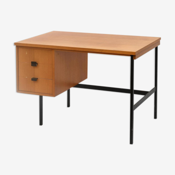 Bureau style moderniste années 70