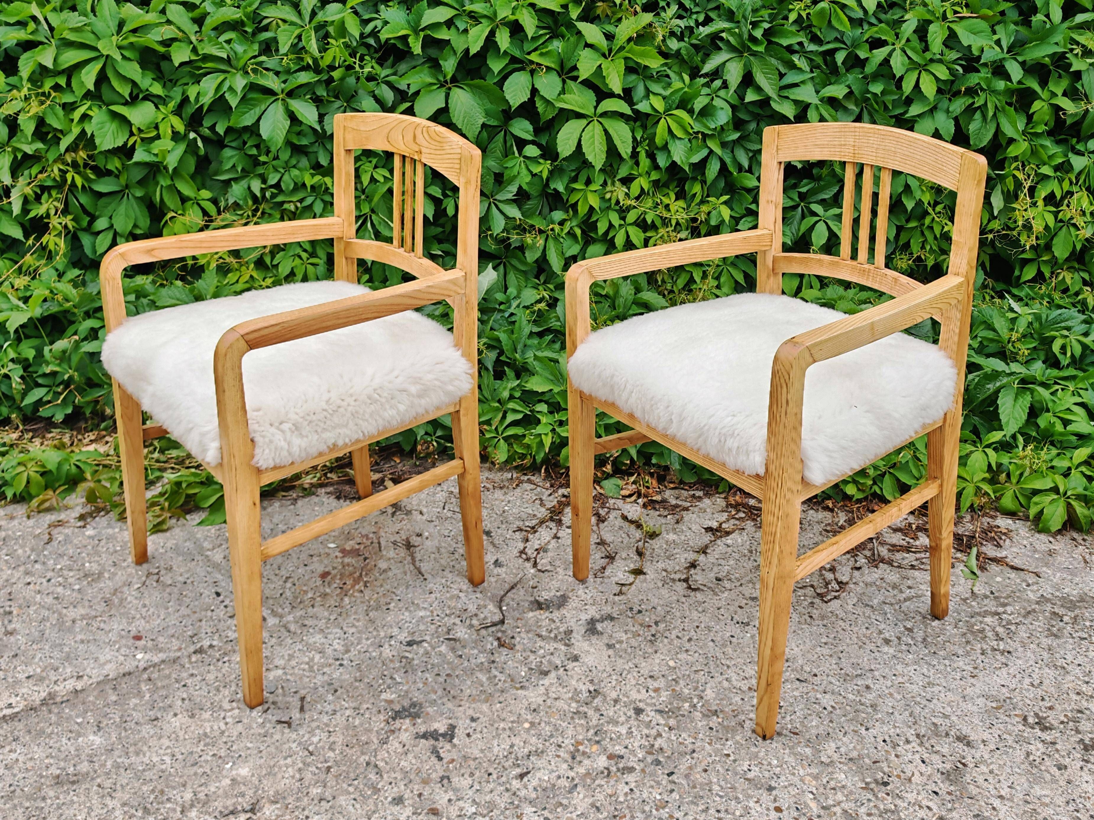Pair of Jugendstil armchairs in solid ash and sheepskin 1910
