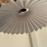 Opaline suspension