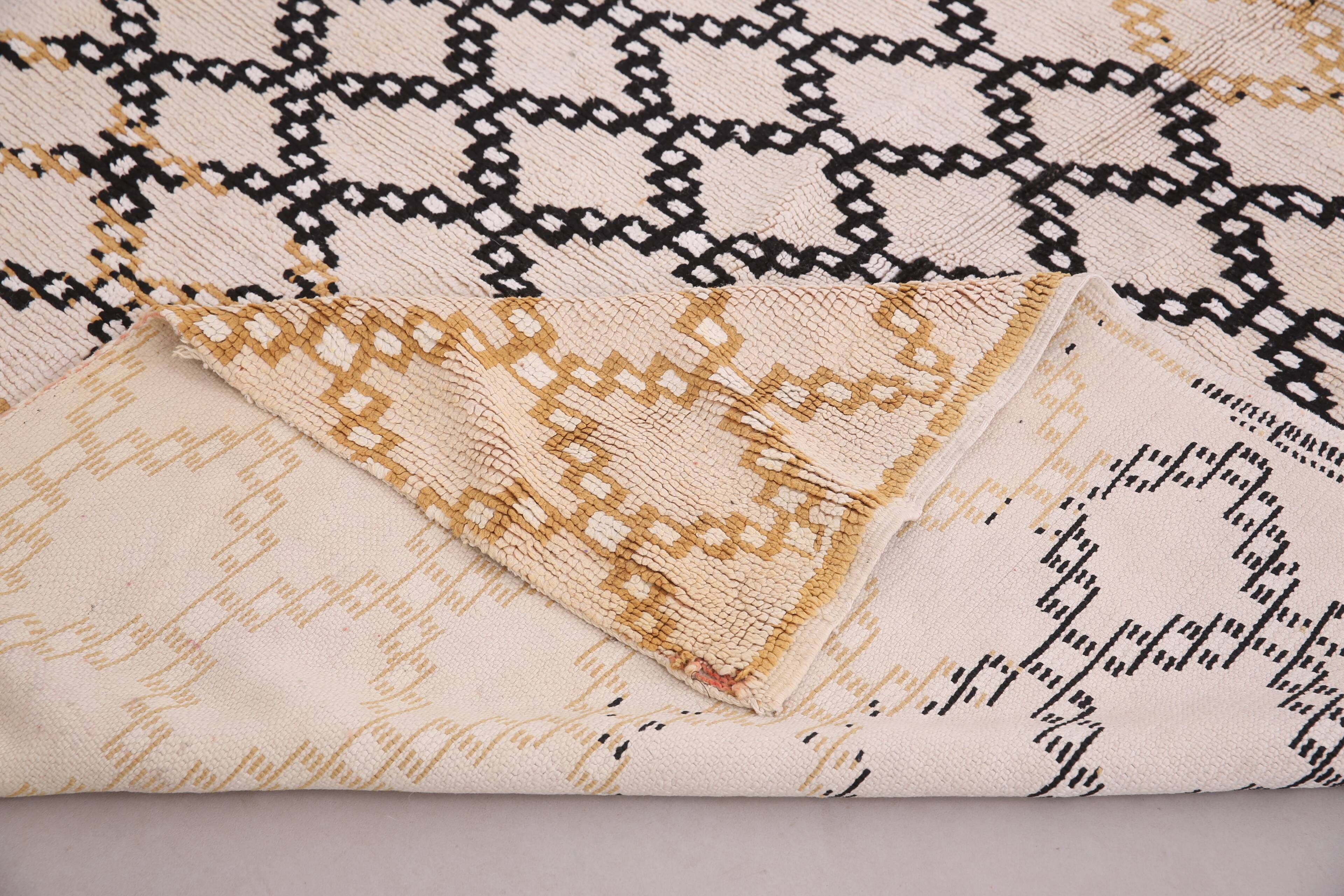 Beige Vintage Moroccan Rug 178 x 286 cm - Berber Wool Rug - Handmade Rug