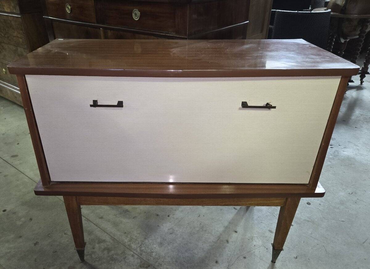 Vintage mid-century bar cabinet from the 1950s–60s.