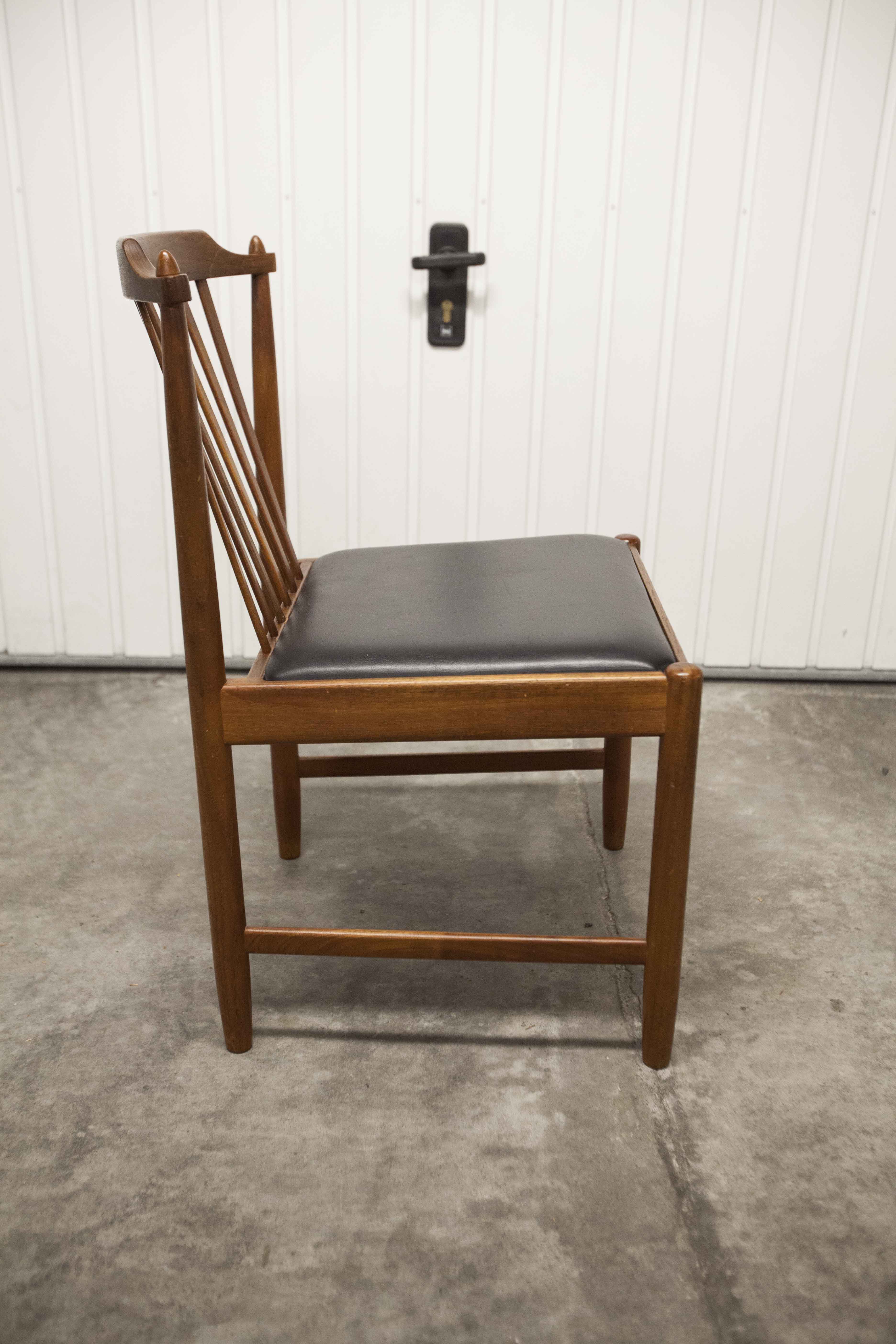 Chaise scandinave 1960 en teck et skaï