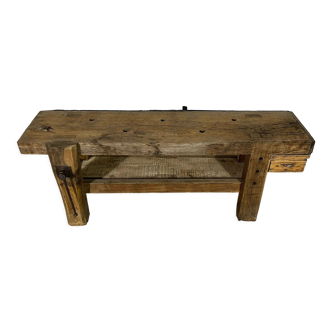 Carpenter's workbench