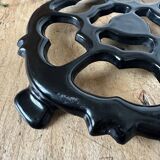 Enamelled cast iron trivet