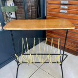 Vintage scoubidou tablet magazine holder