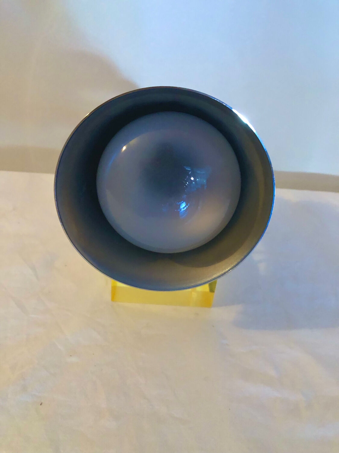 Articulated chrome and plexiglass casserole spotlight