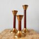 Set de trois bougeoirs vintage bois et laiton