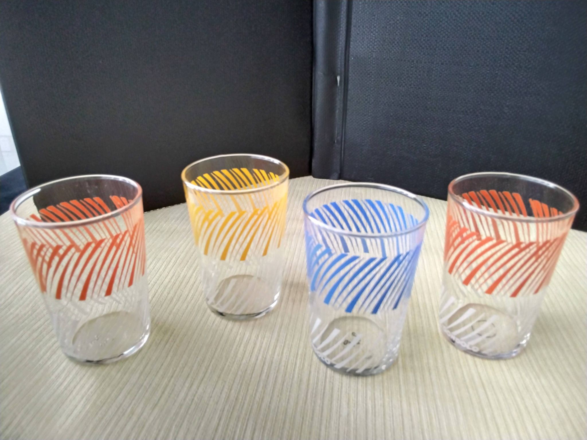 4 vintage screen-printed Gondolo glasses