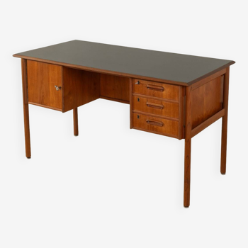 Desk, Tibergaard