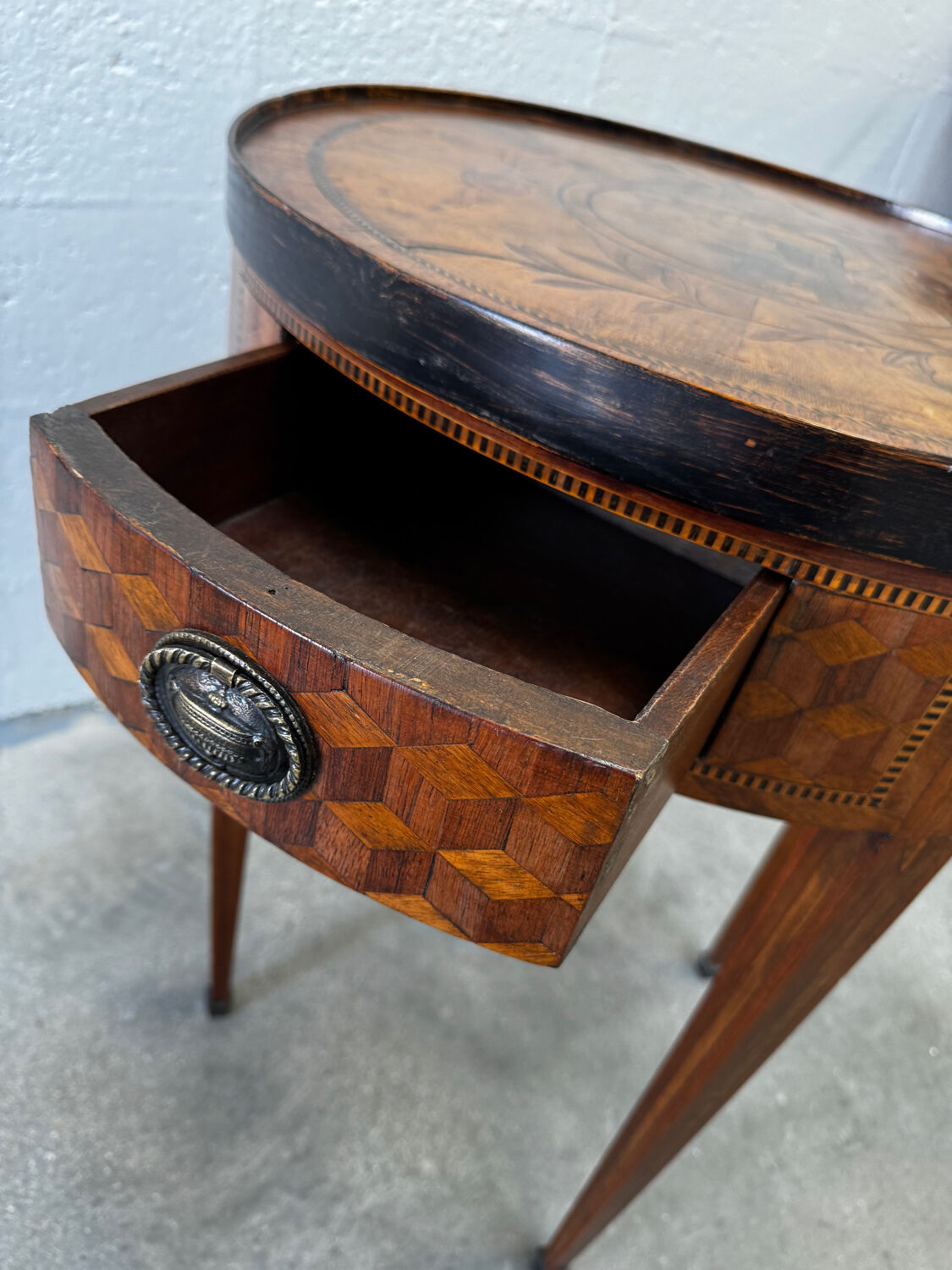 Bouillotte table/game table in Louis XVI style with marquetry circa 1900.