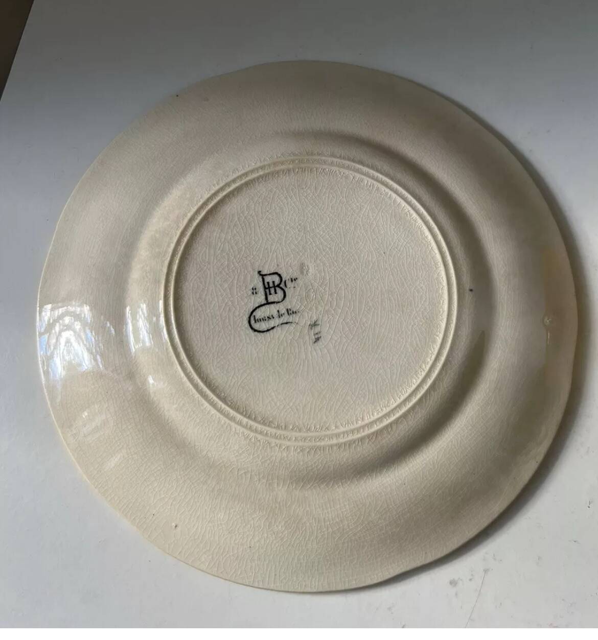 10 assiettes marron en barbotine fruits Choisy le Roi