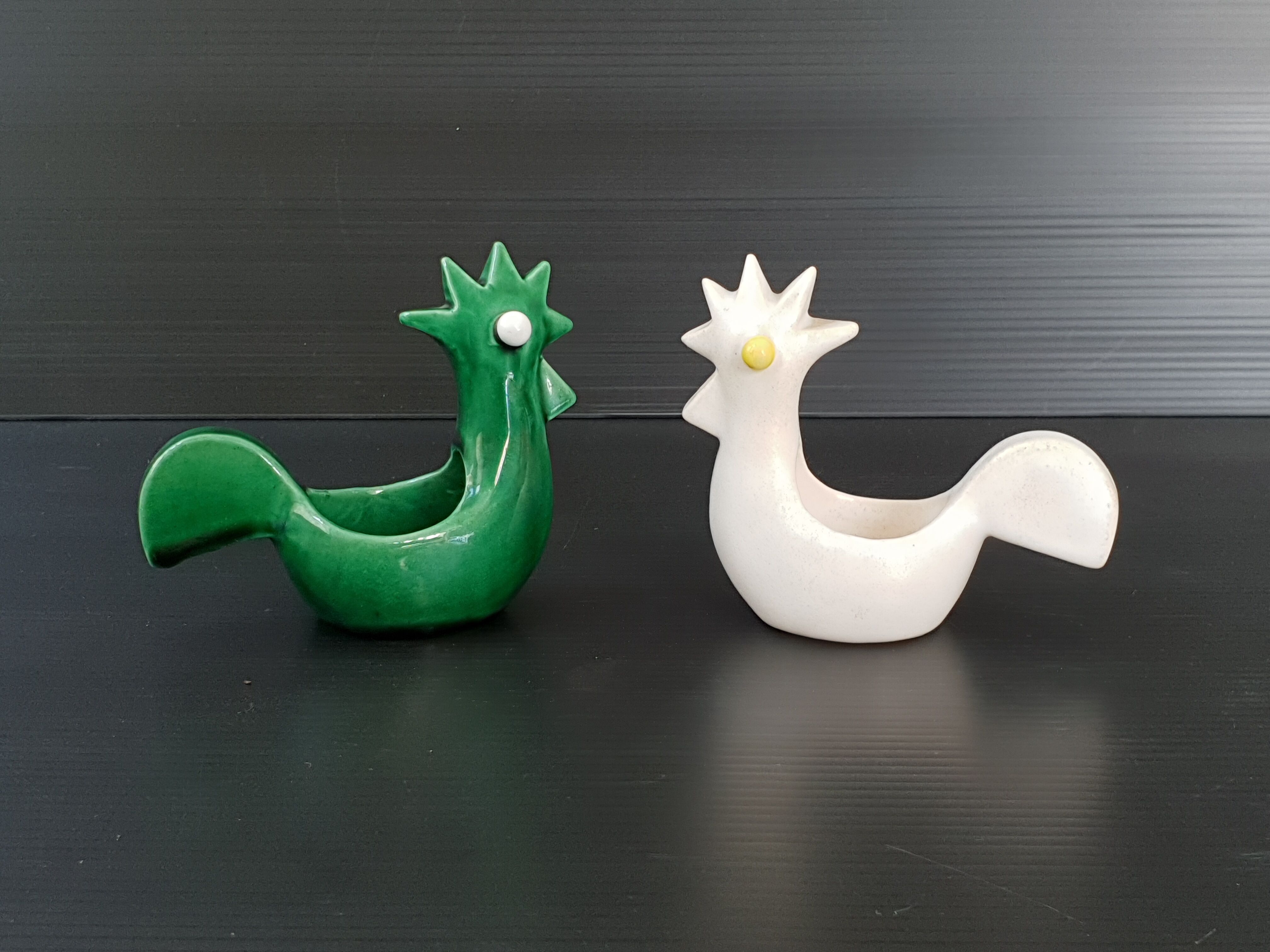 Pair of vintage roosters trinket bowls 1950