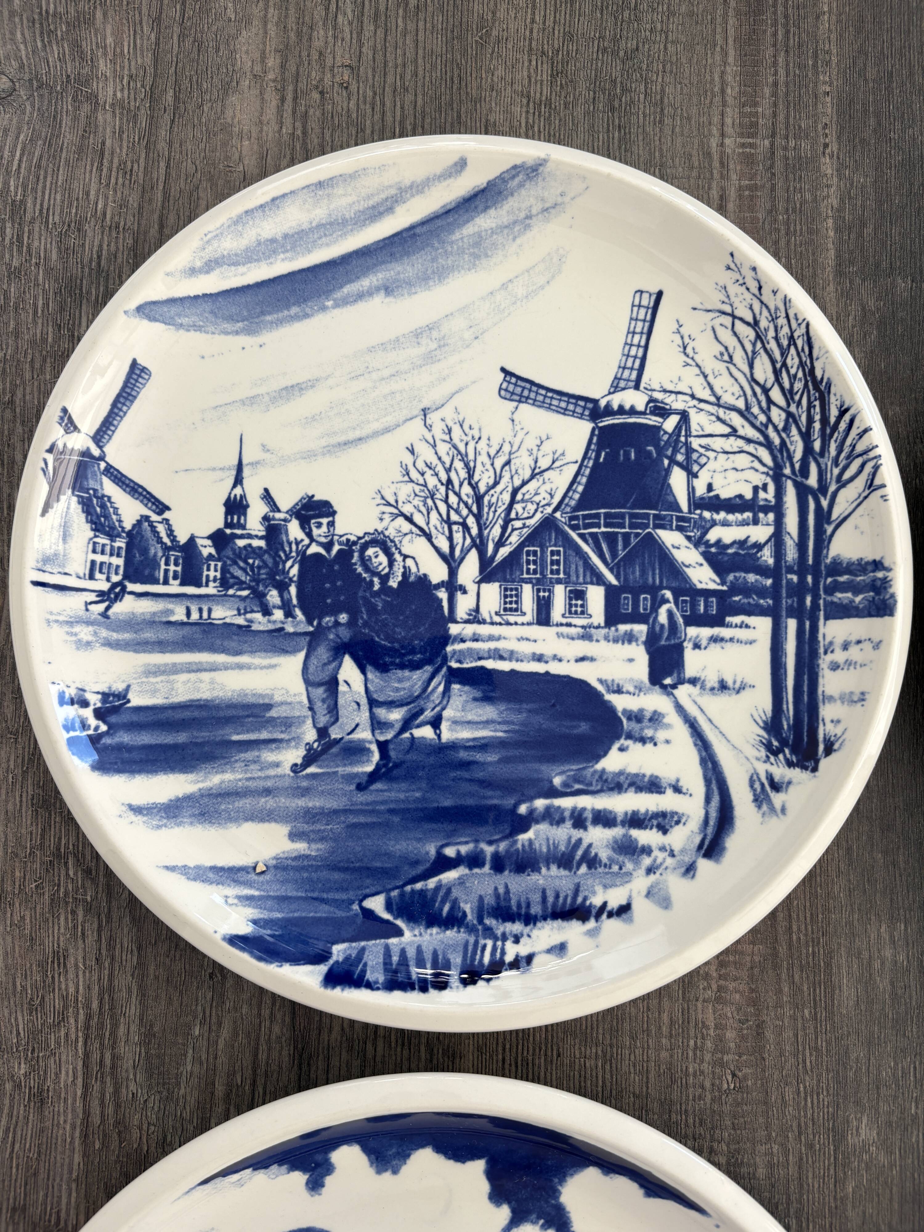 4 Delft Boch dinner plates