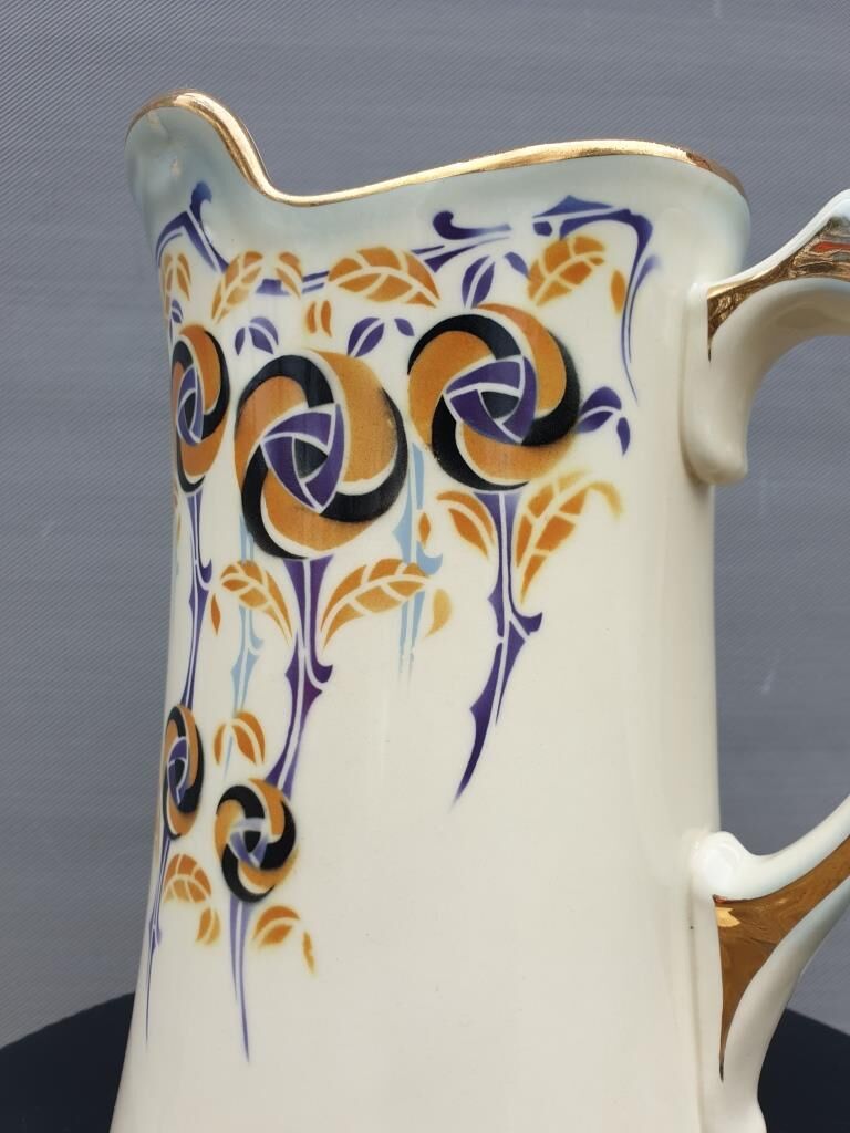 Art deco toilet broc model turban