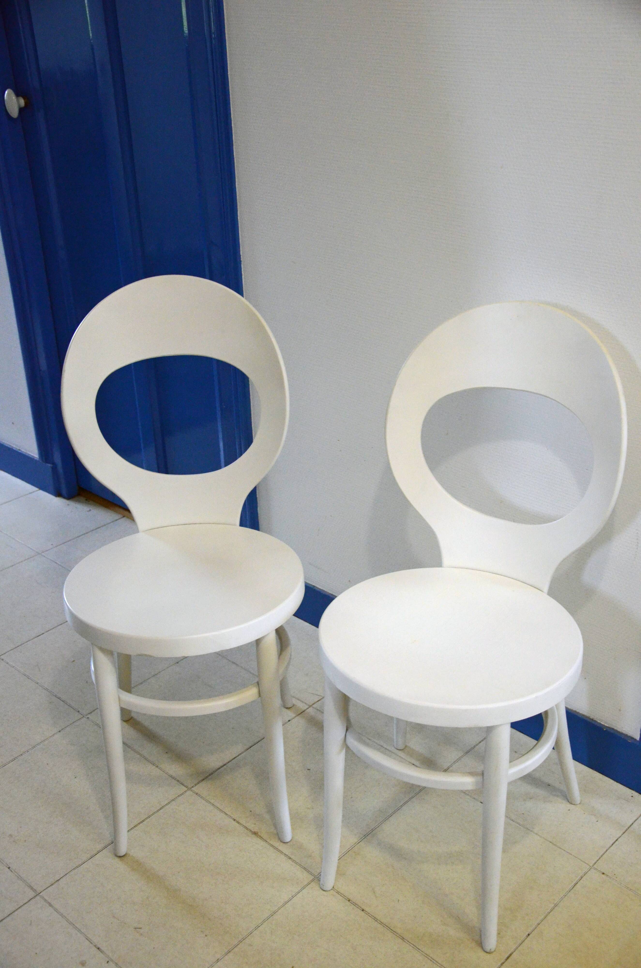 two baumann seagull chairs
