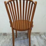 Chaises bistrot vintage