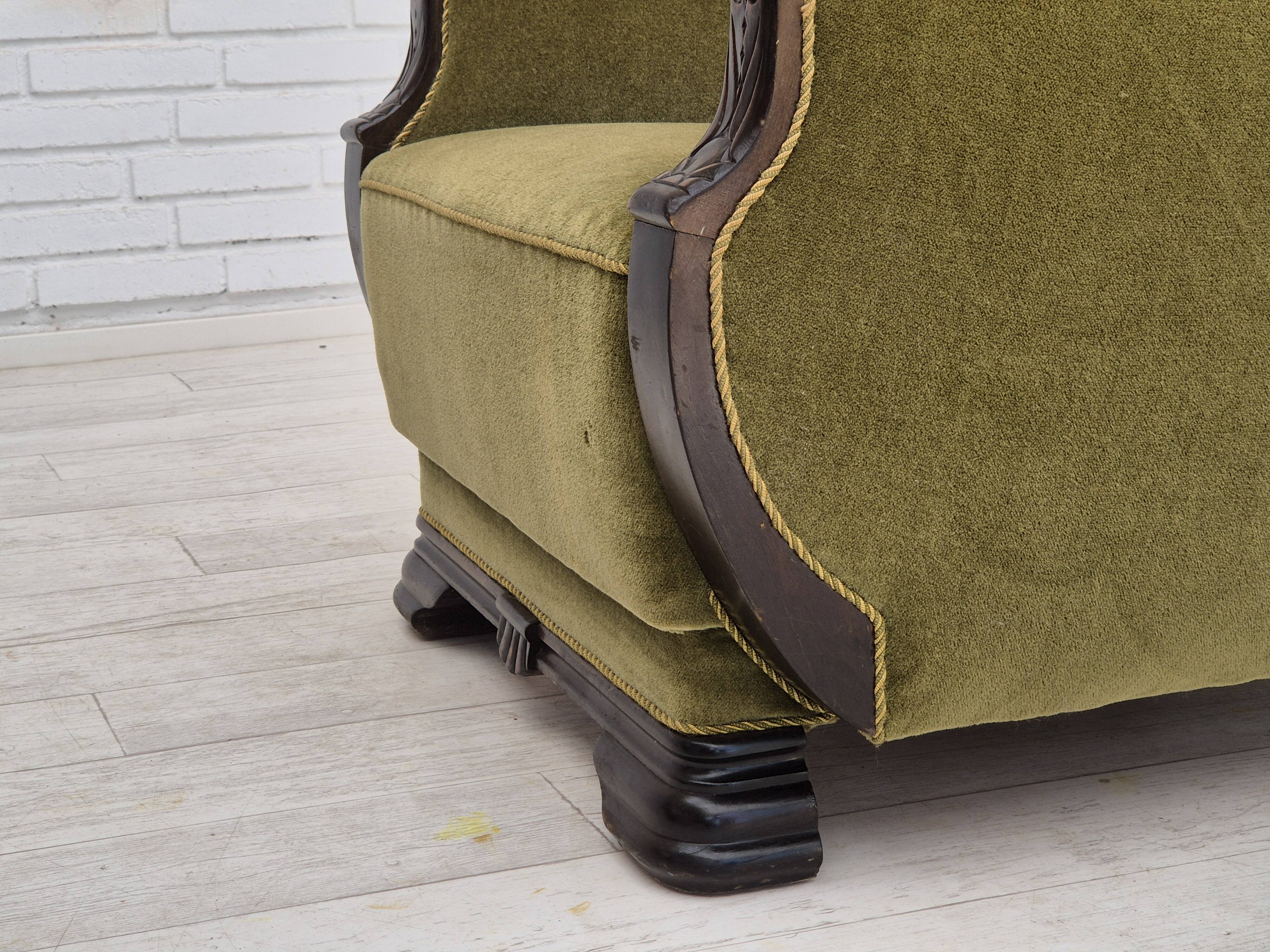 Fauteuil danois en tissu vert et chêne, 1960