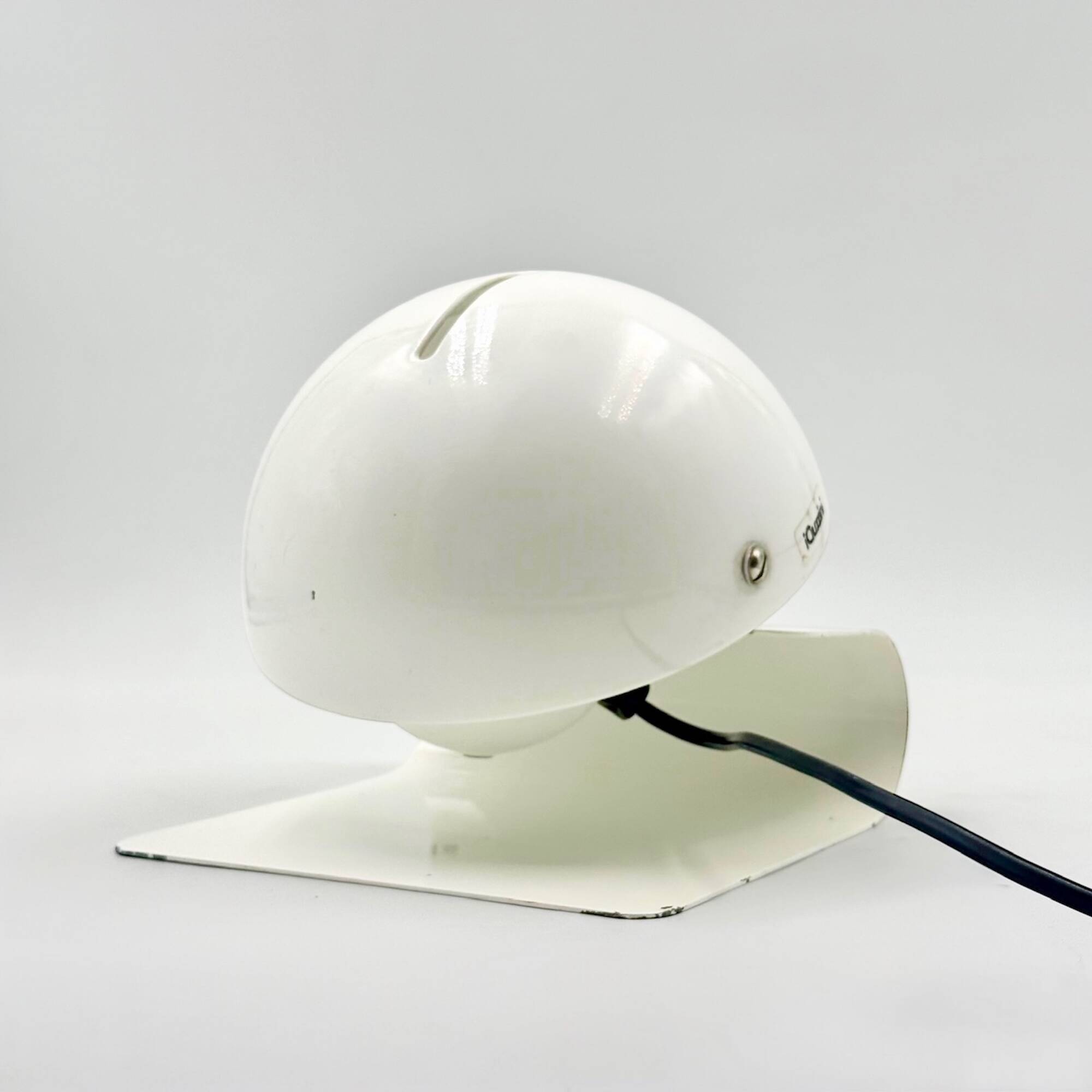 Lampe Bugia iGuzzini années 70 design italien Space Age