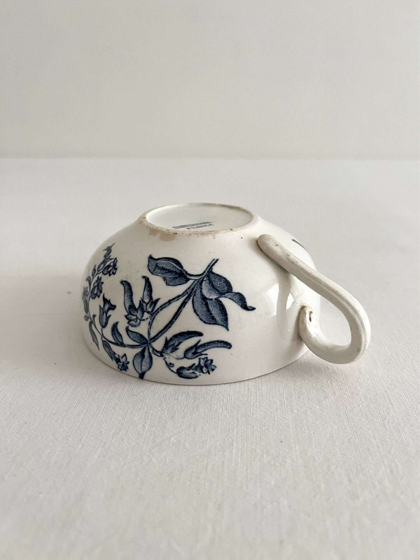 Antique ironstone cup "Carmen" Sarreguemines