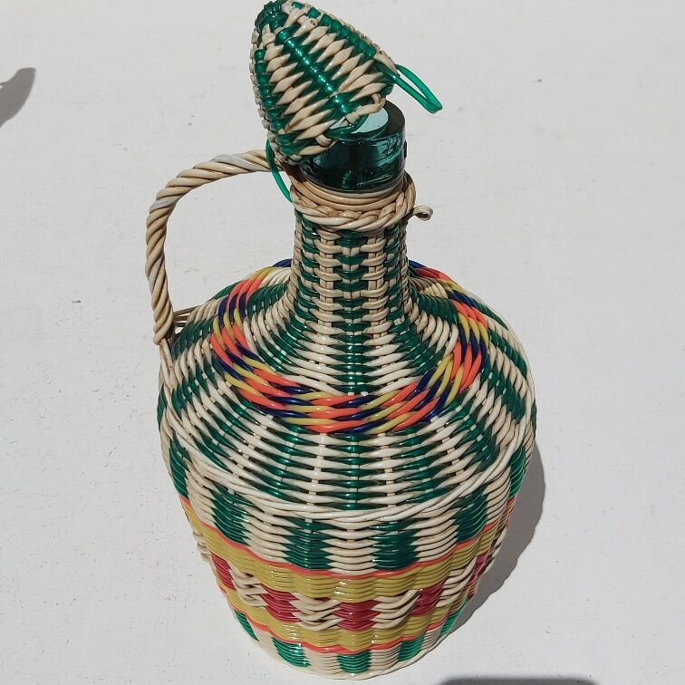 Vintage viresa scoubidou bottle