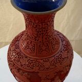 Chinese vase in red lashy on brass enamel