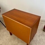 Small chest of drawers or bedside table in teak, Scandinavian design from the 70s vintage