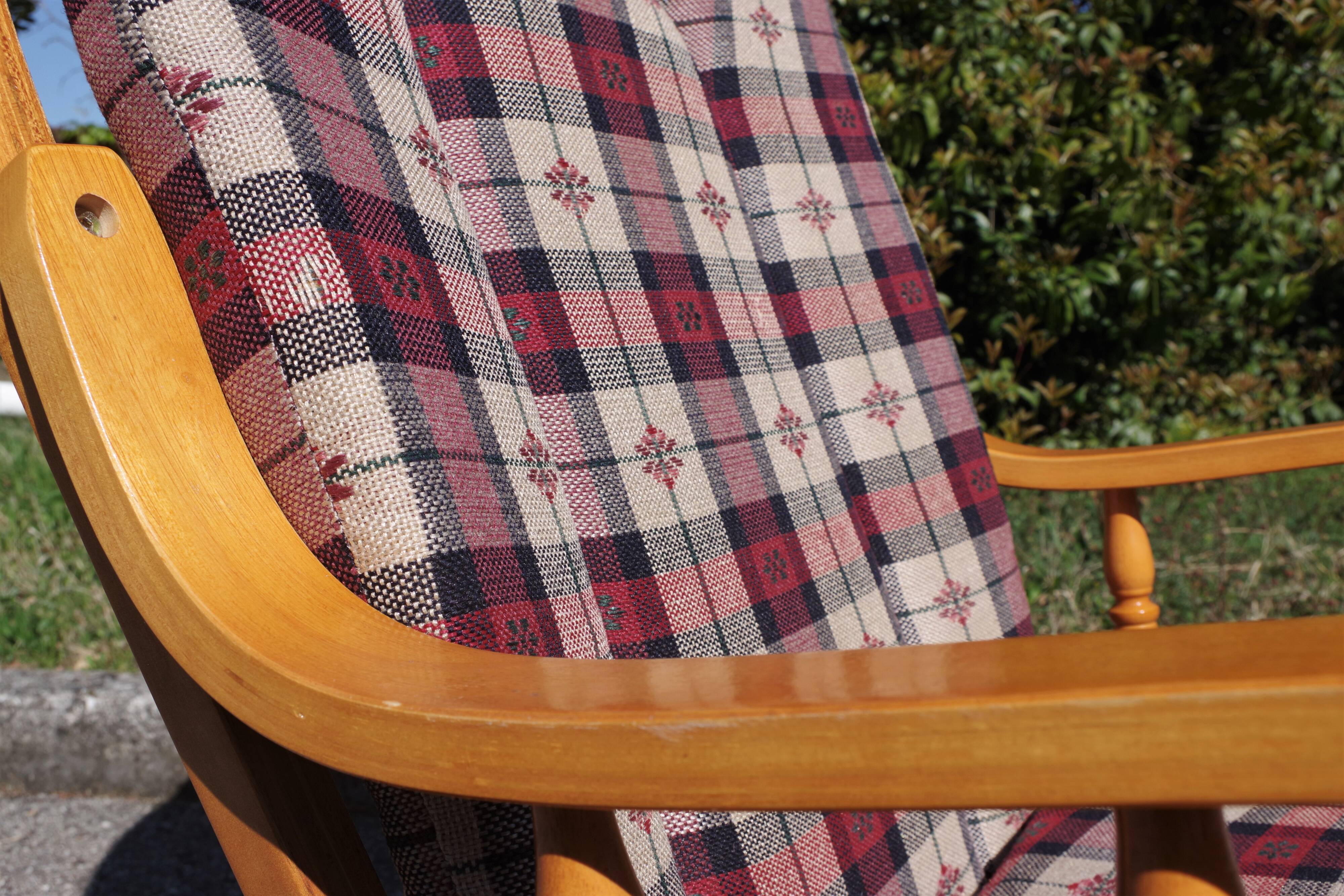 Rocking chair in pine, 1970s