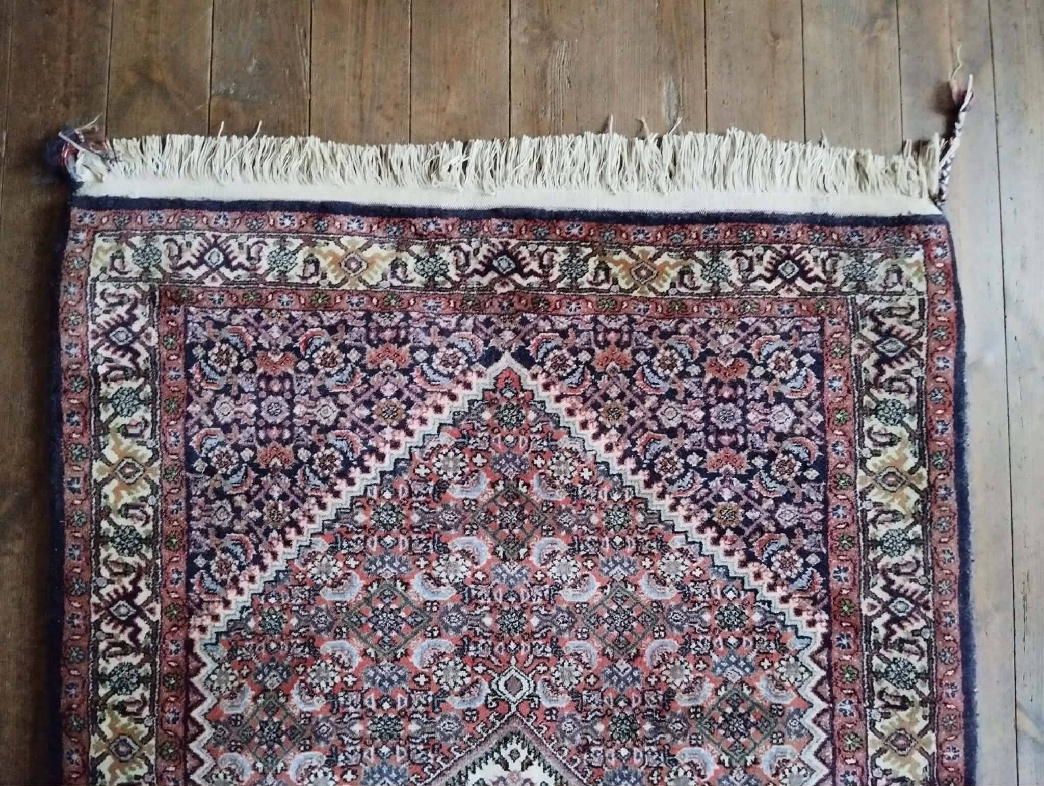 Handmade Persian Bidjar rug 156x101cm