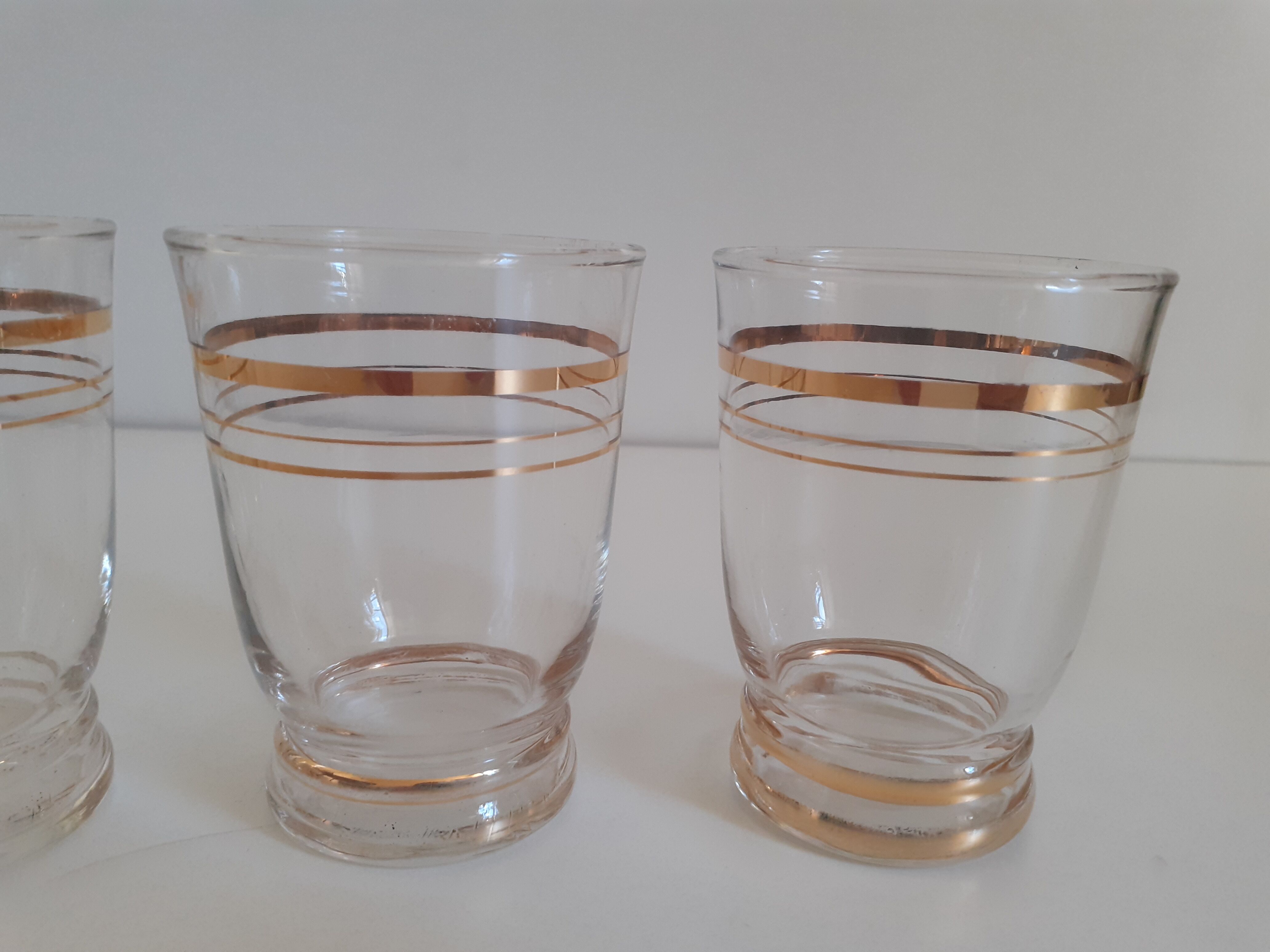 Glasses with gilding