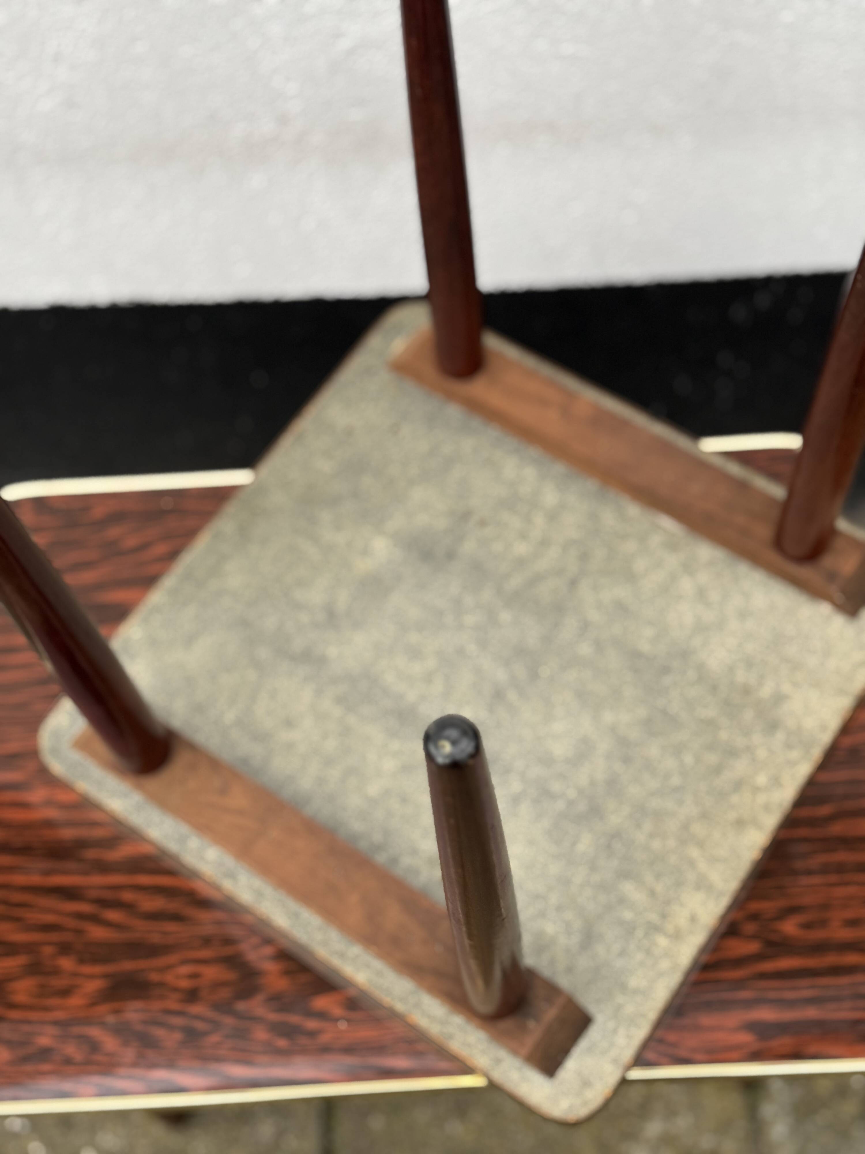 Formica Nesting Table set