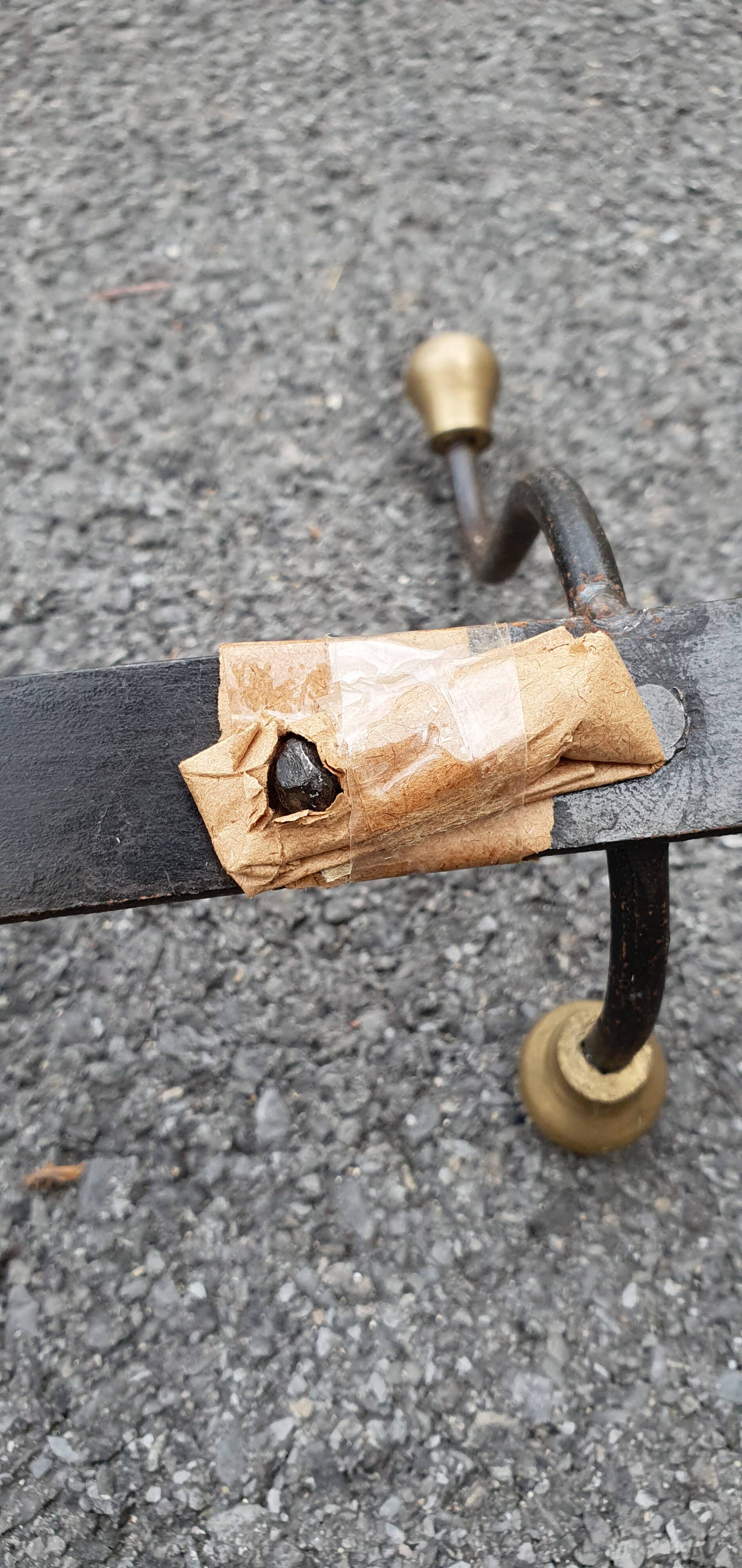 Double hook golden tips