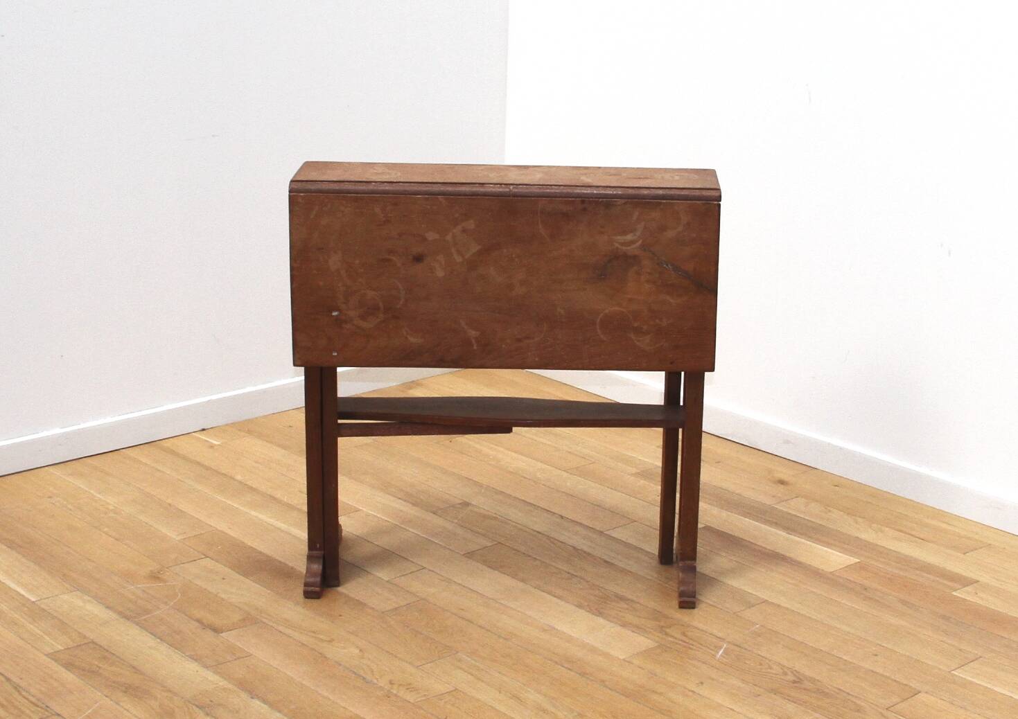 Vintage English server