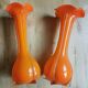 Paire de vases en verre soufflé orange