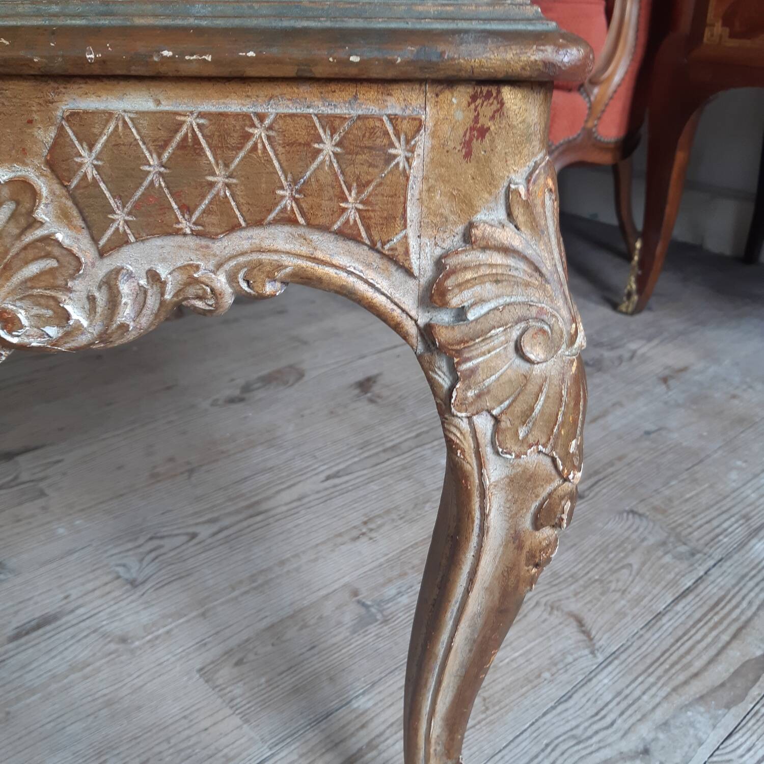 Églomisé glass coffee table