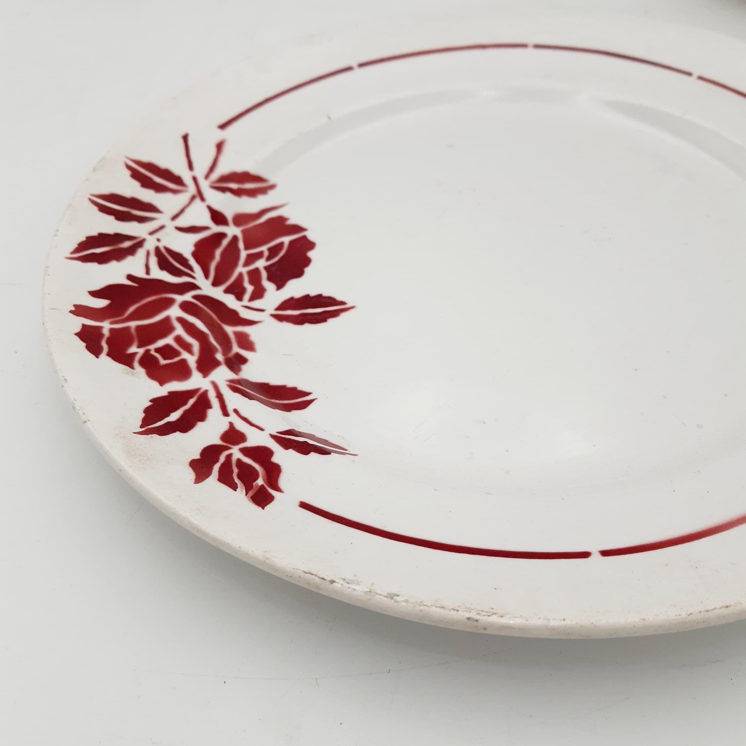 8 flat plates porcelain Saint Amand