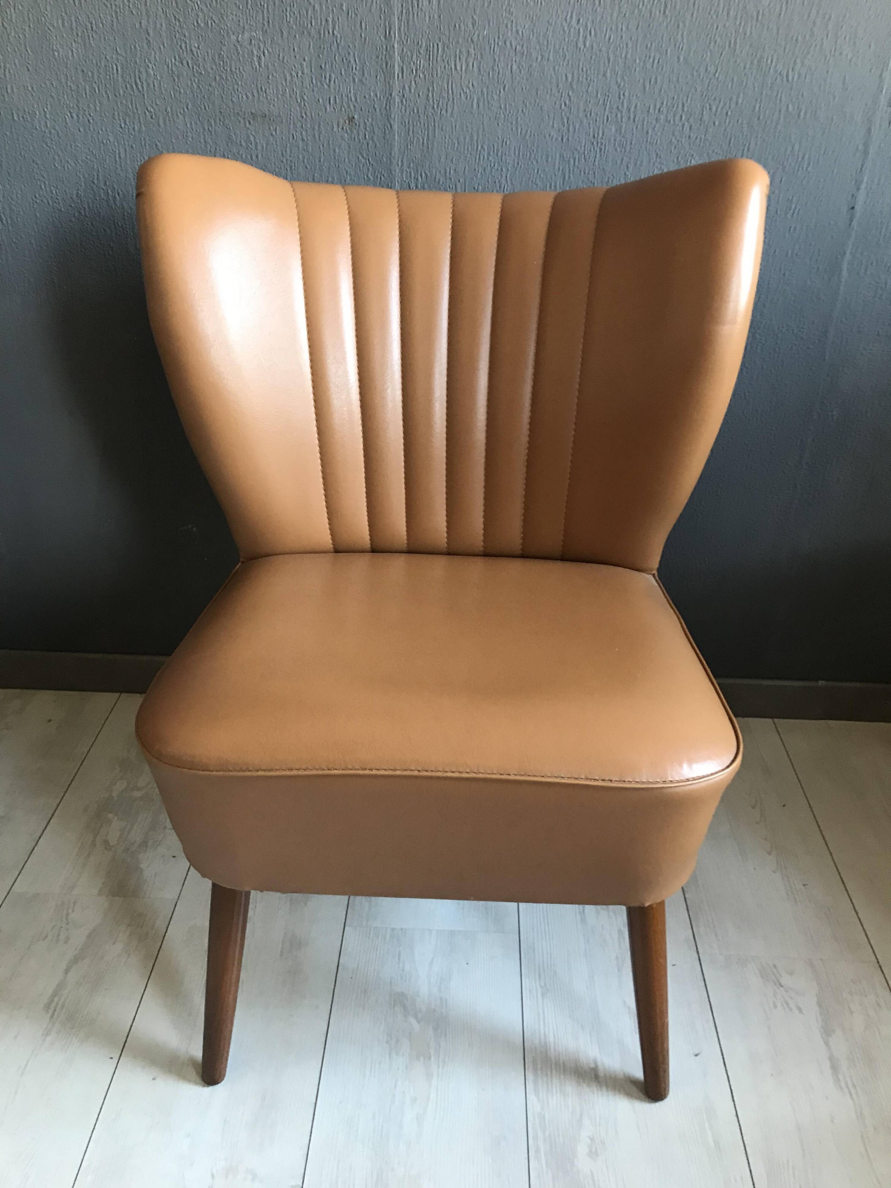 Fauteuil cocktail vintage avec skaï années 1960