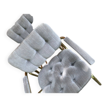 Ensemble de 4 chaises de salle à manger vintage des années 1970 en laiton doré et tissu gris.