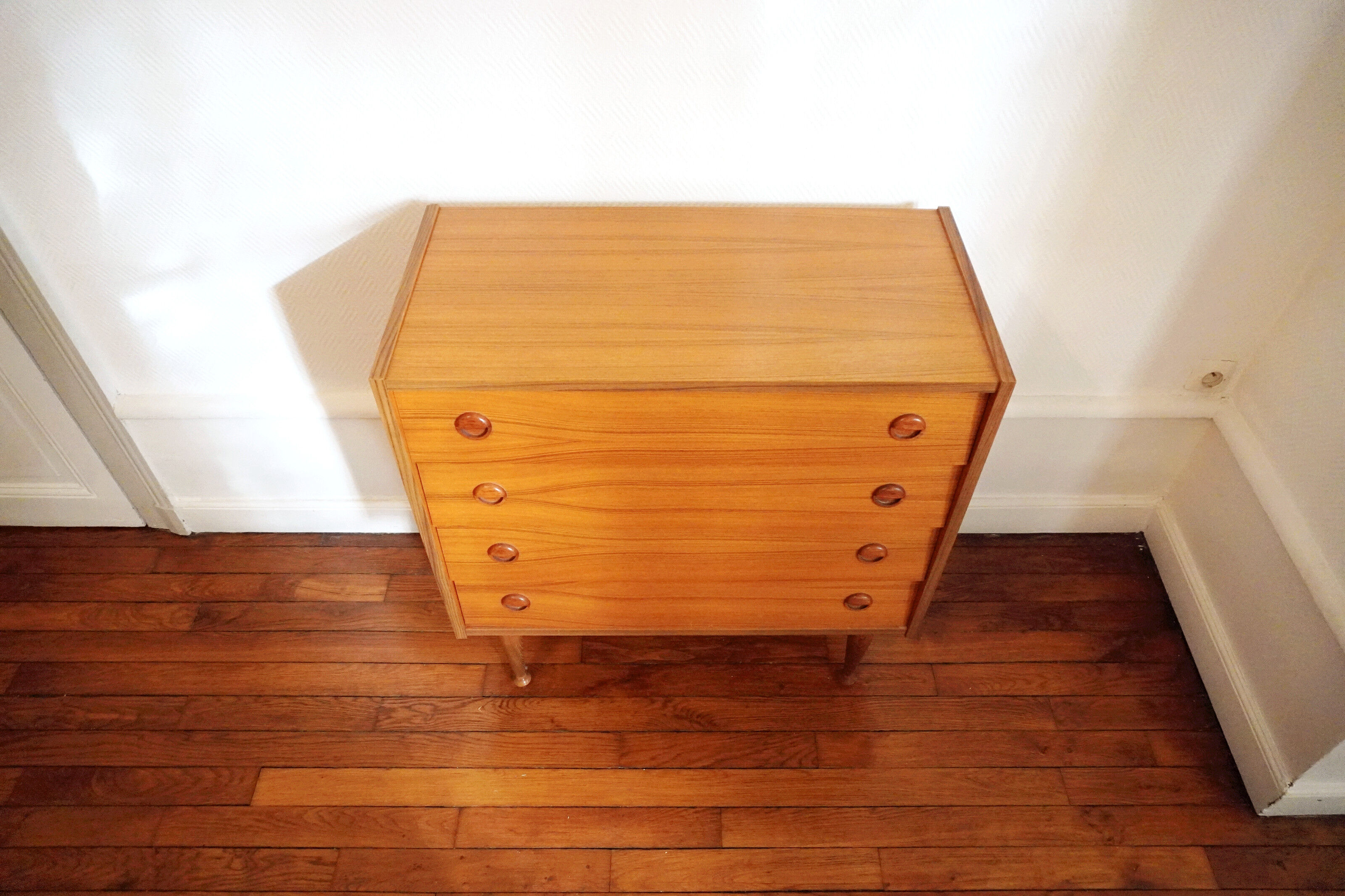 Chest of drawers 4 vintage drawers from the 60s