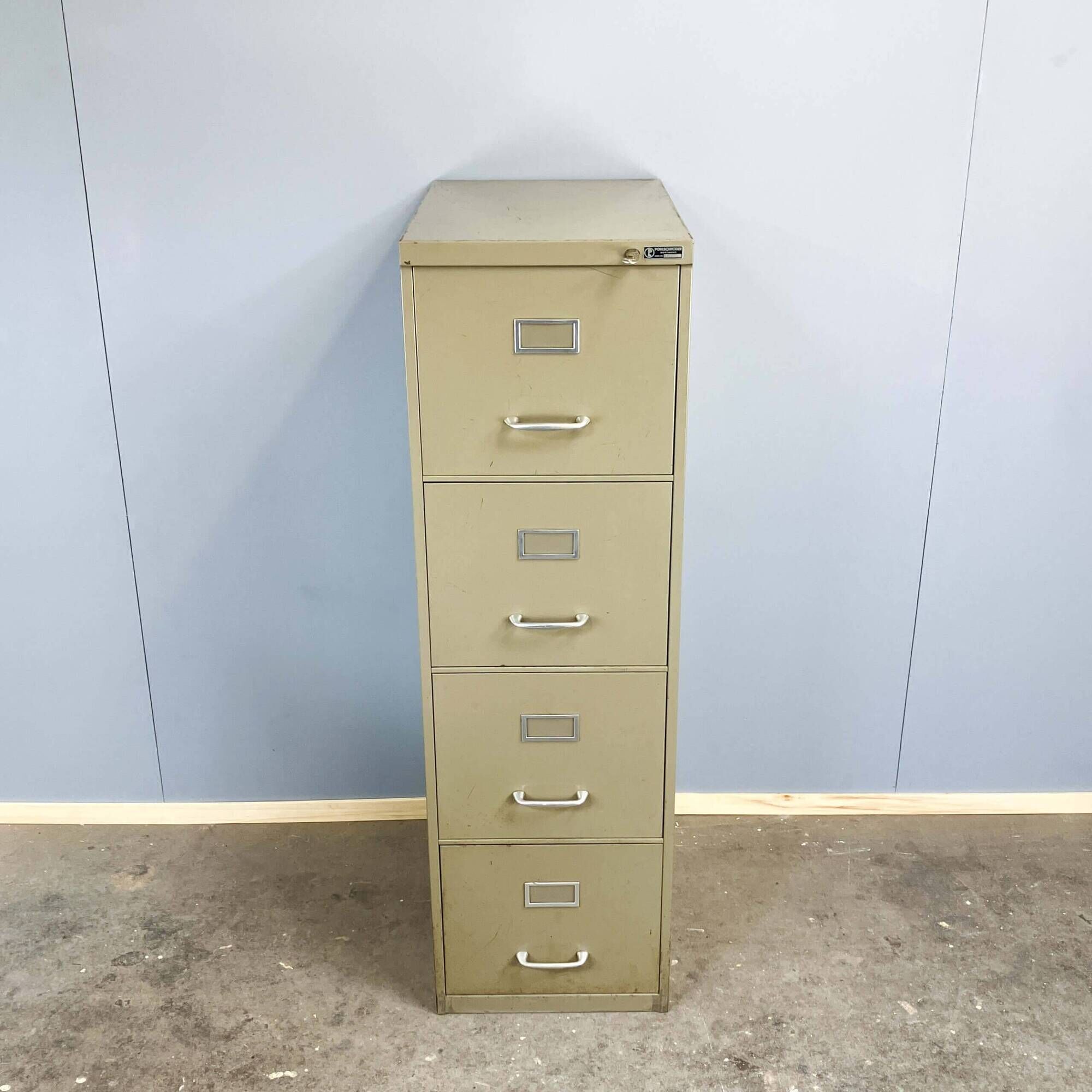 Large office or workshop cupboard by Pohlschröder, lacquered steel, 1970s