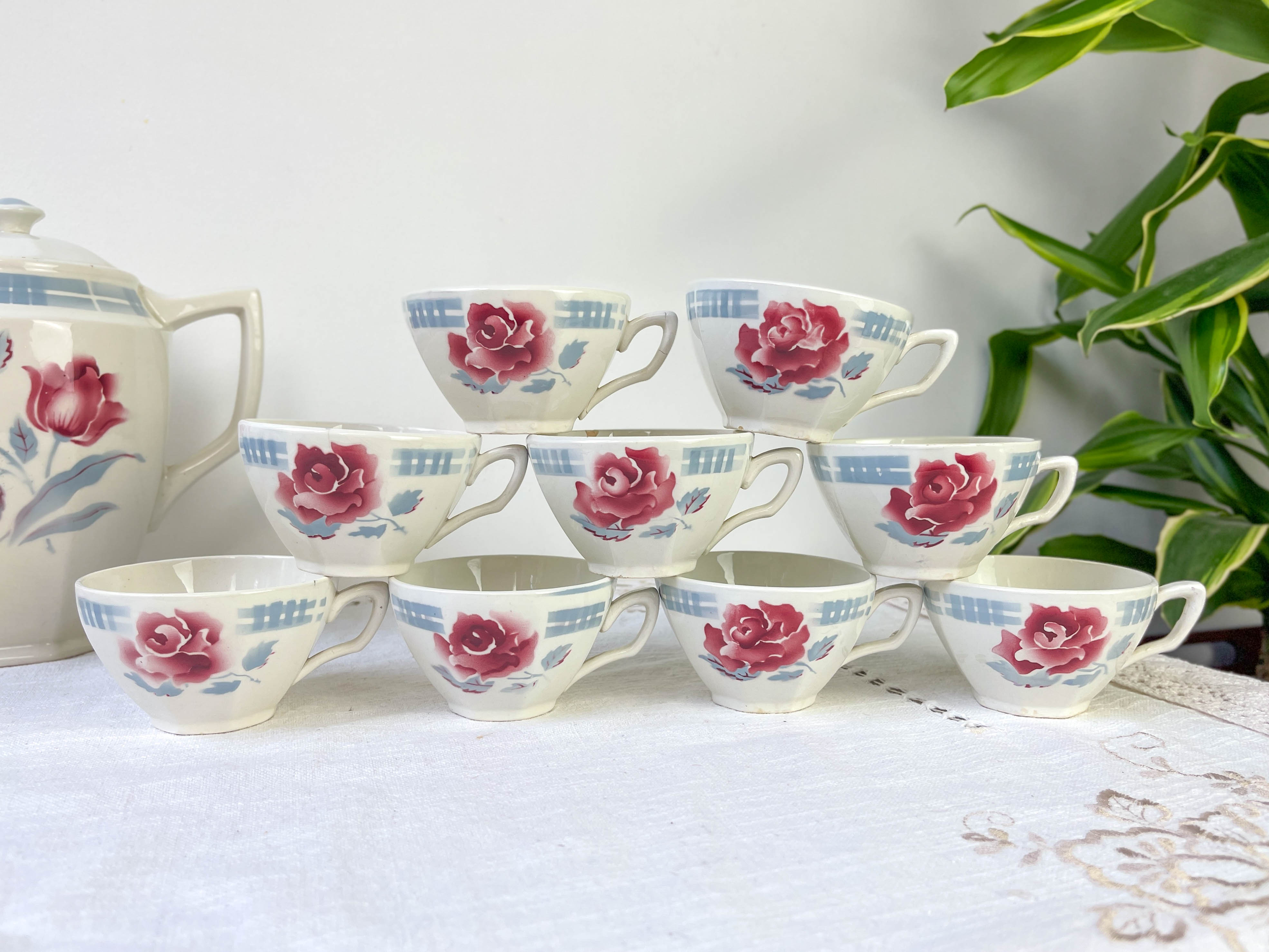 Vintage tea set in Sarreguemines flowered earthenware, "Troyes" model