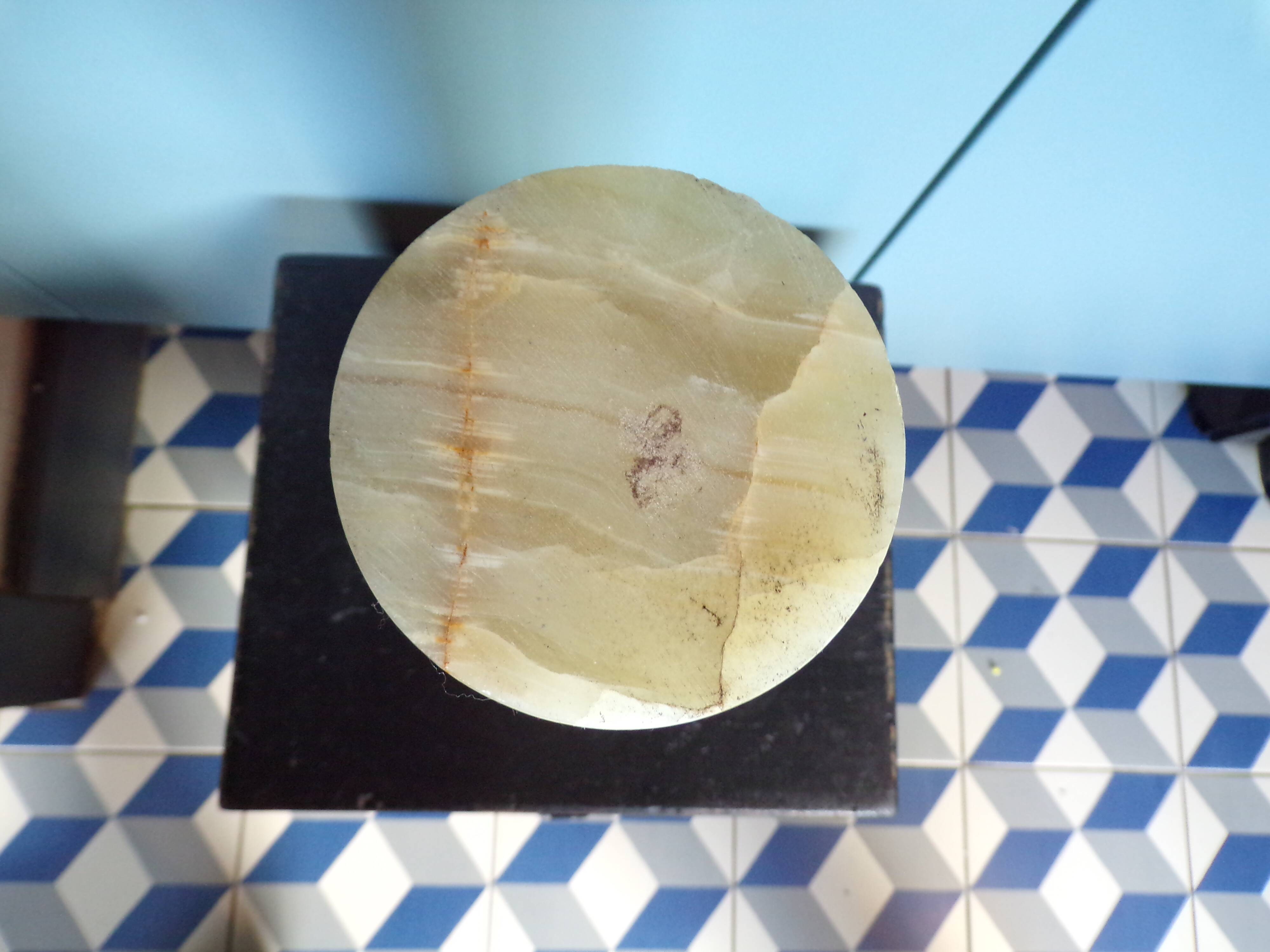 Vase rouleau en onyx h=25cm