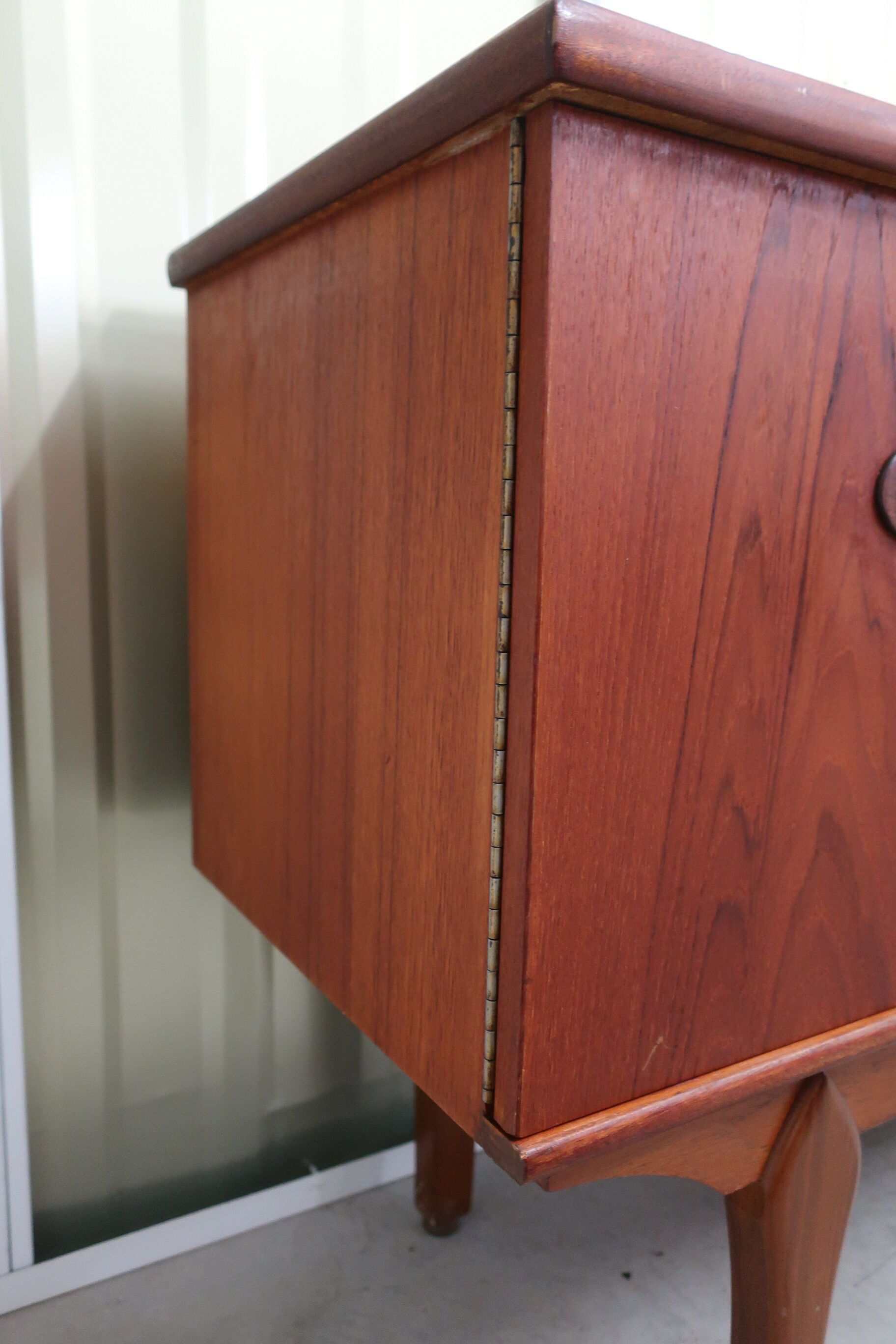 Atypical teak thread from the 60s