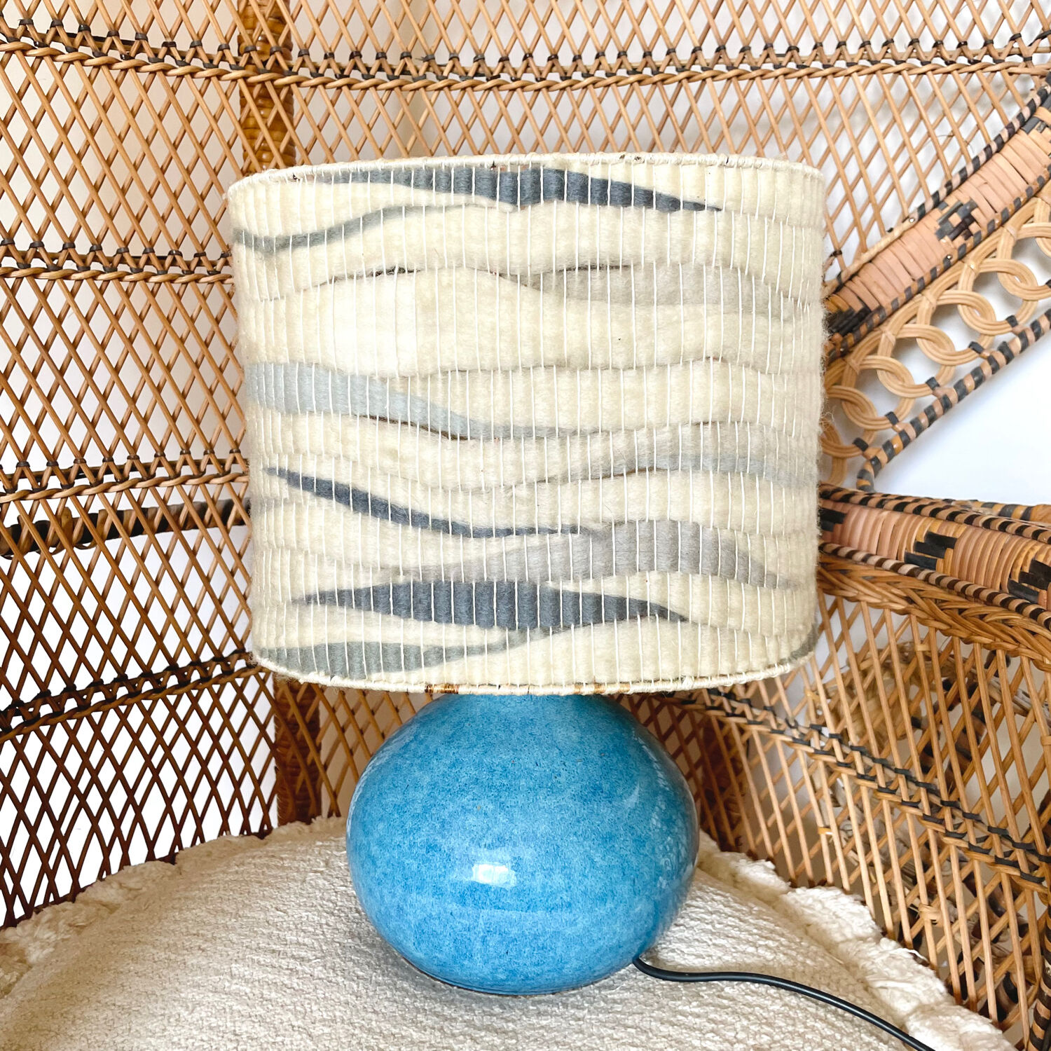 Blue wool lamp