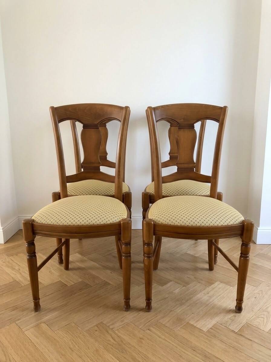 Lot of 4 chairs