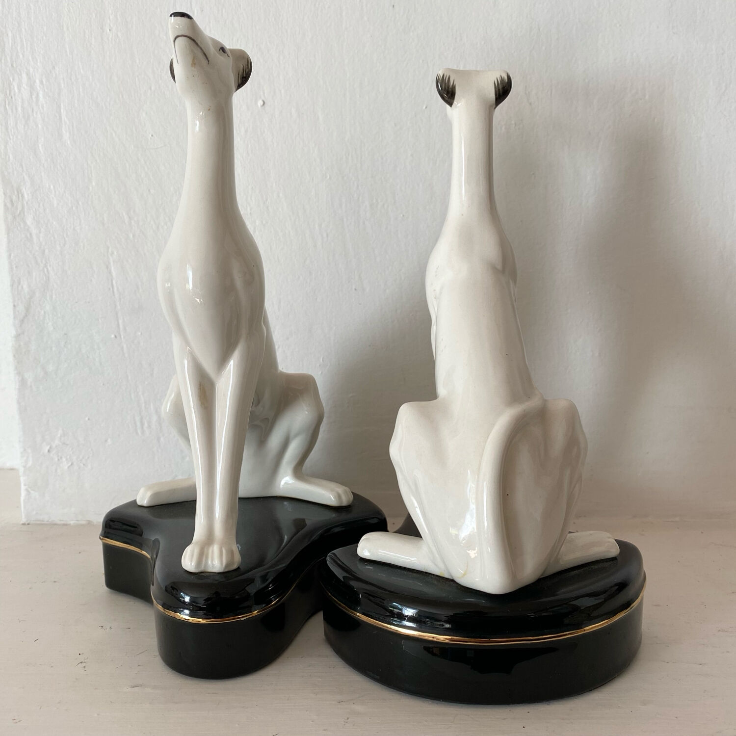 Paire de serres livres chiens lévriers années 60