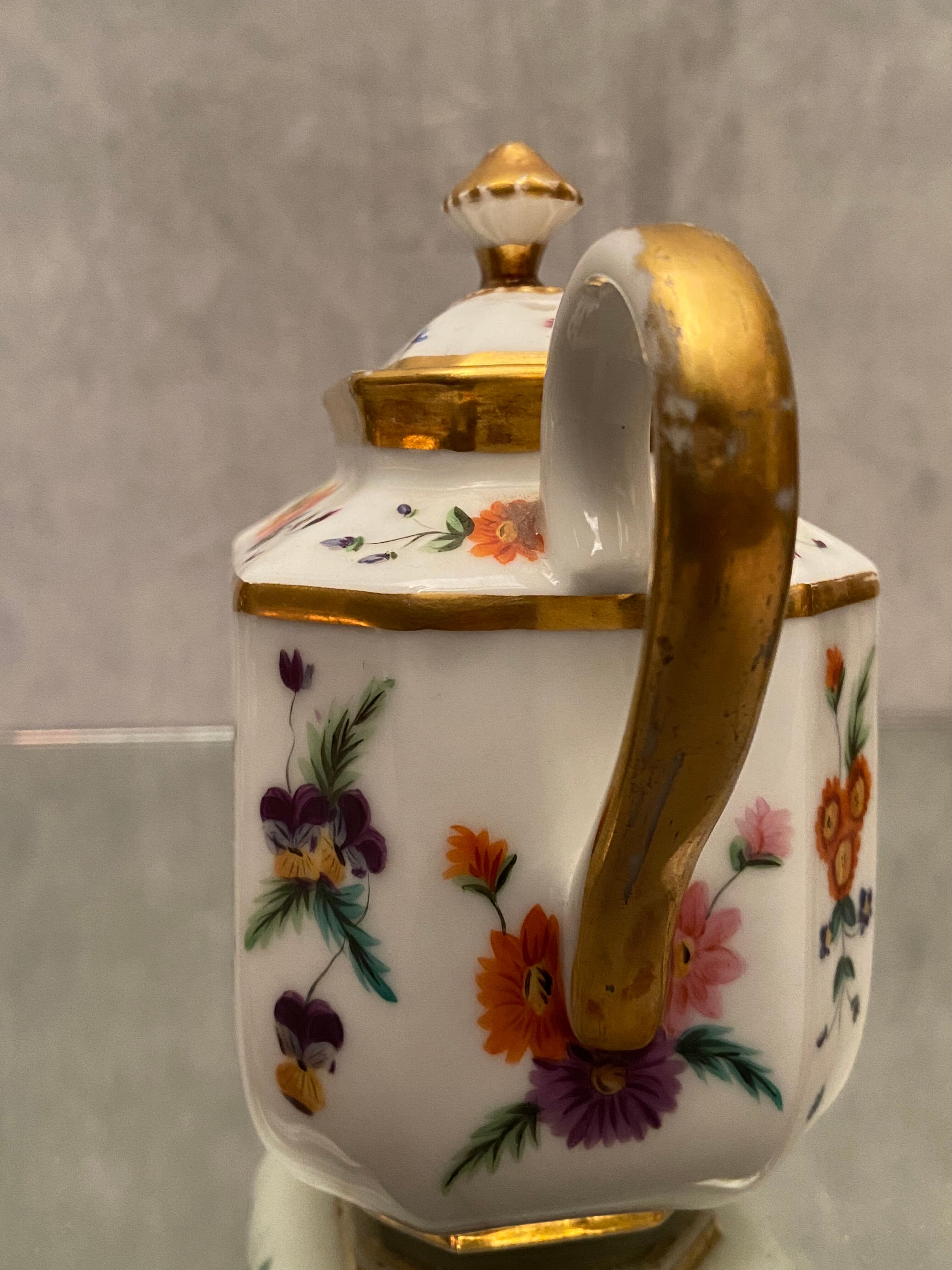 Selfish porcelain teapot Old Paris floral decoration polychrome and gold nineteenth