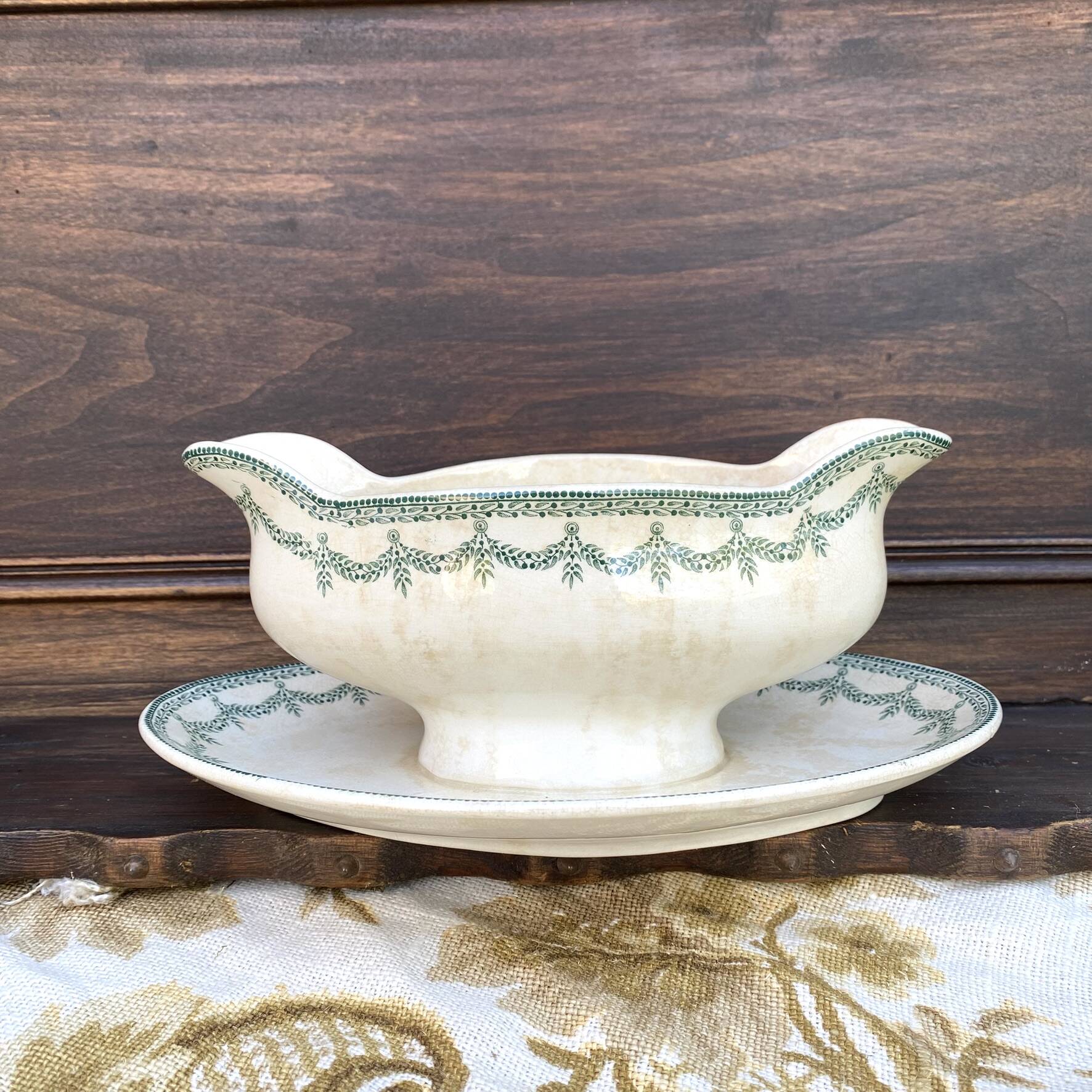 Ironstone sauce boat Boch Frères La Louvière model Ney