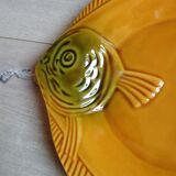 8 antique plates in majolica fish shape